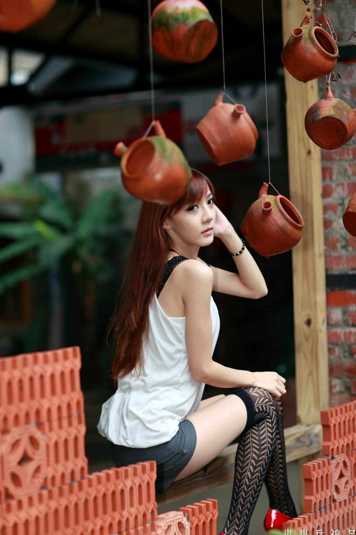 台湾正妹柠檬清新甜美户外写真,治愈系笑容灵动自然,打造满分女友感形象