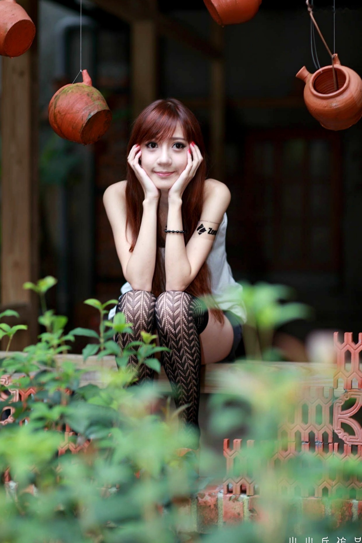 台湾正妹柠檬清新甜美户外写真,治愈系笑容灵动自然,打造满分女友感形象