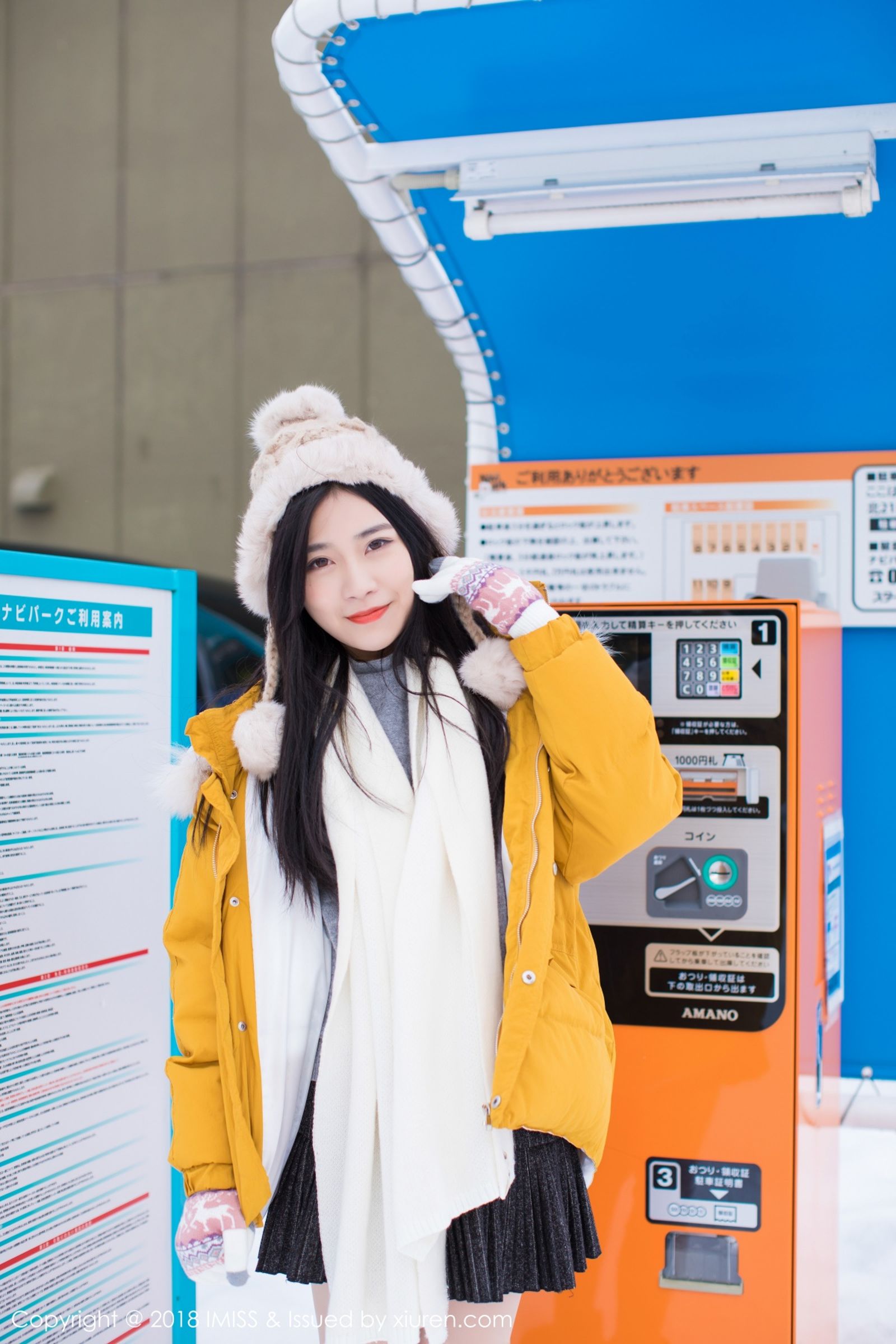 冬日女神许诺Sabrina 雪地戏耍妩媚和服