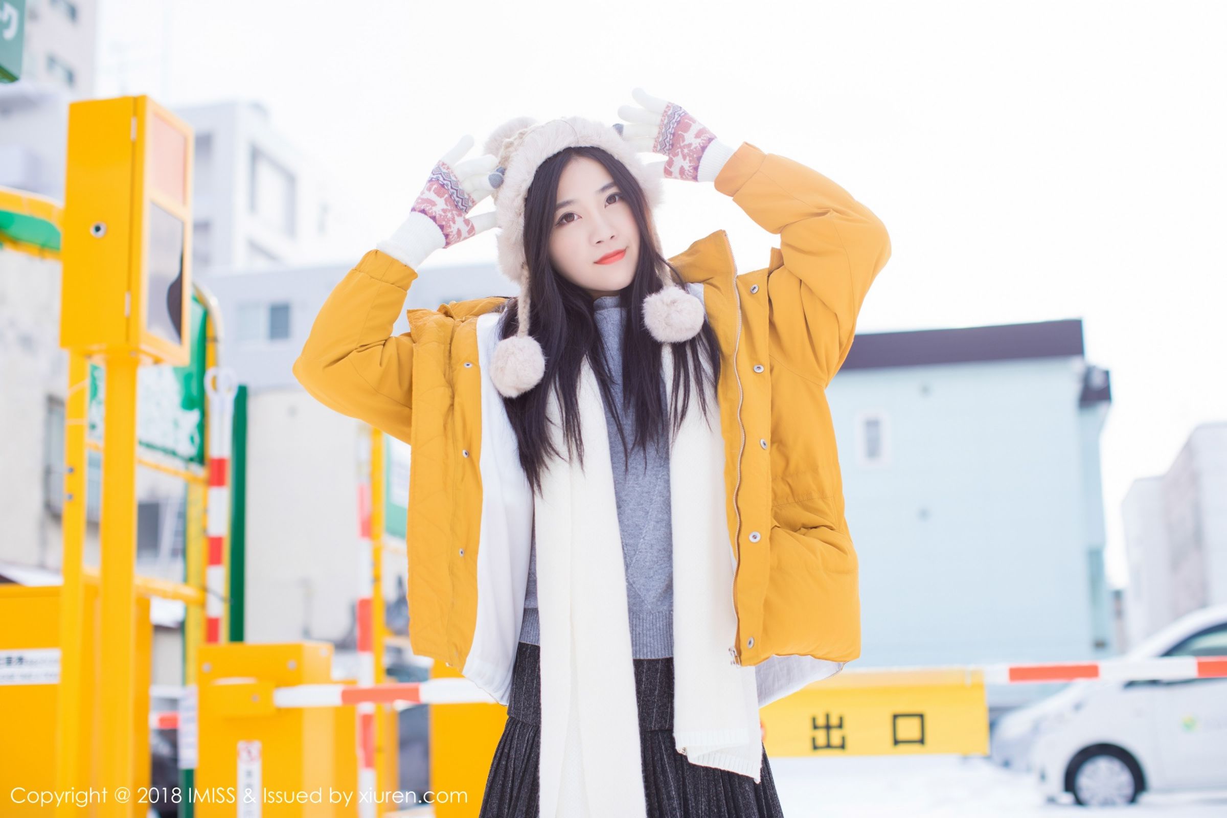 冬日女神许诺Sabrina 雪地戏耍妩媚和服