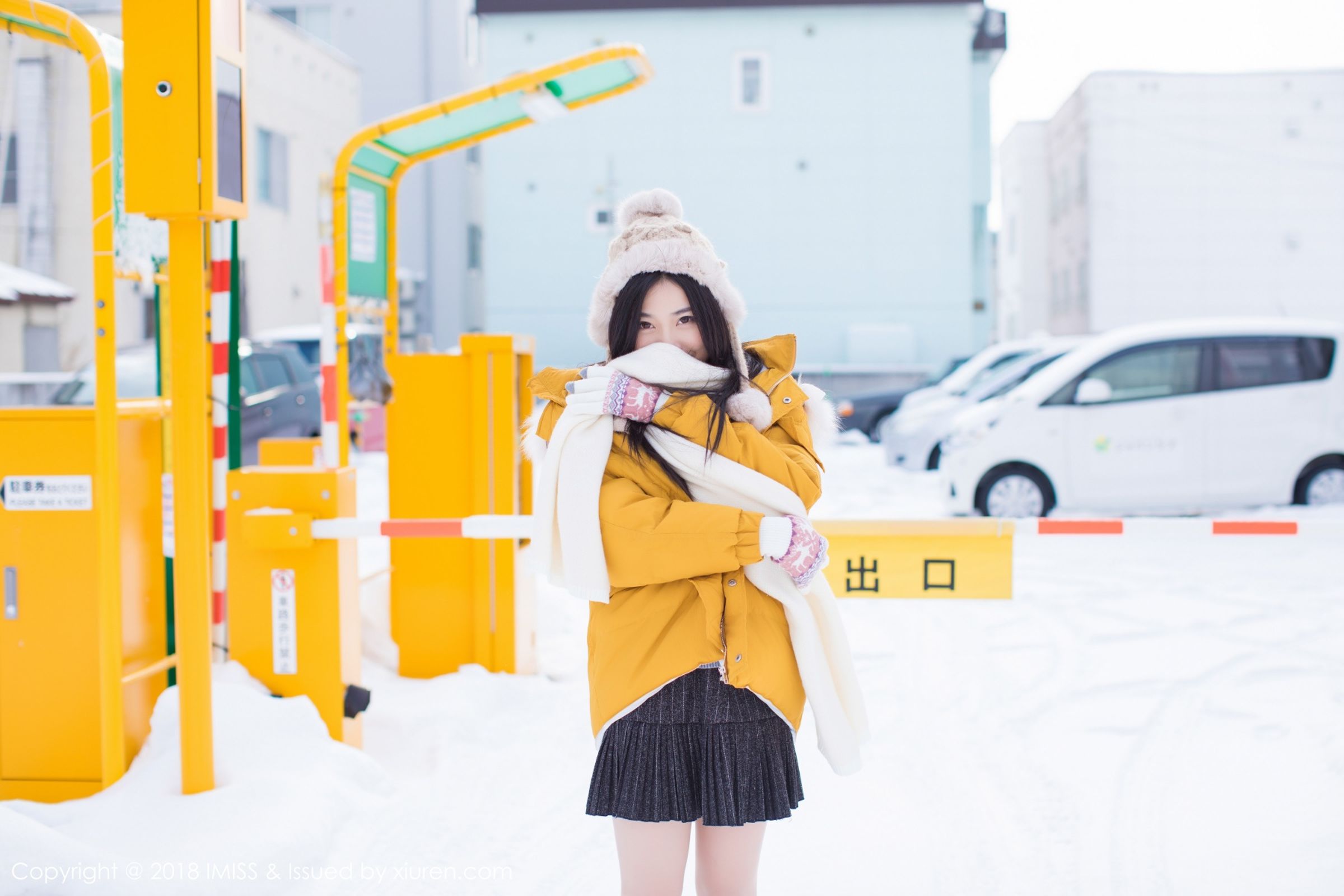 冬日女神许诺Sabrina 雪地戏耍妩媚和服
