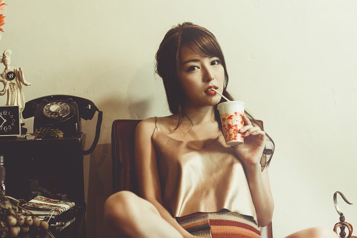 Vivi Tam(谭嘉仪) 小女人