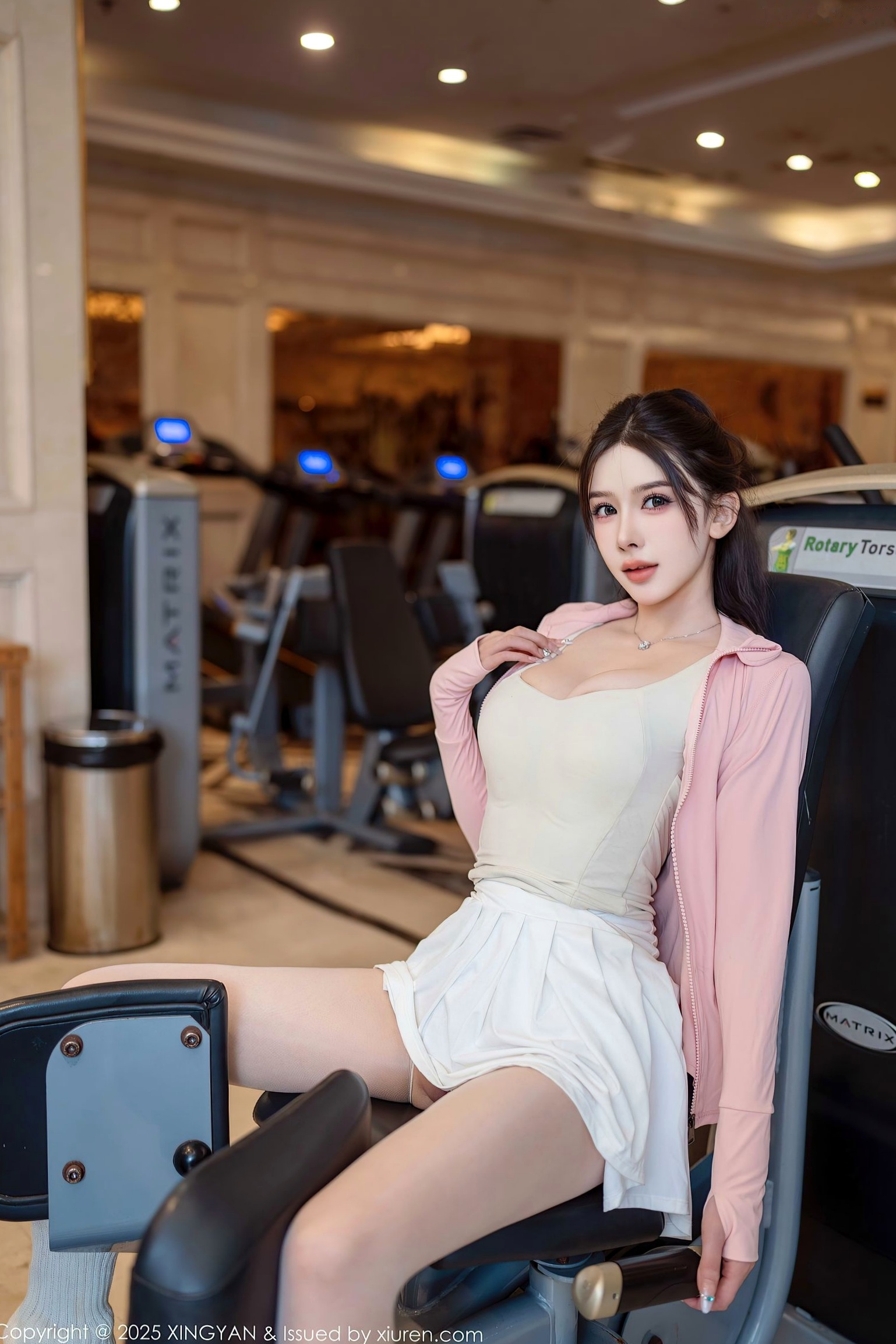 XingYan星颜社-408-李丽莎-模特合集-姐妹花健身房场景激情-2025.09.30 - 无圣光大尺度