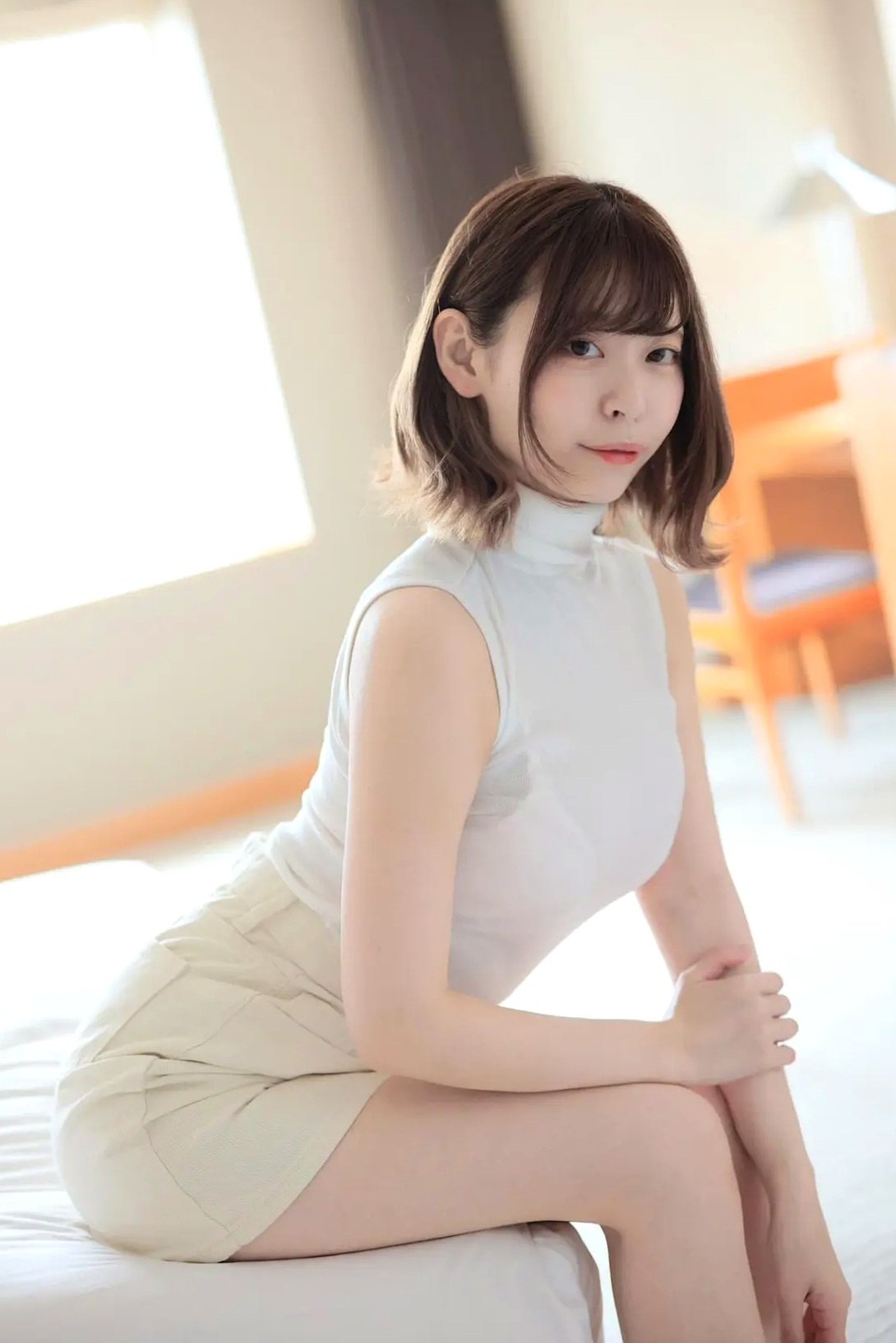 小日向結衣 - holiday 浴室泳装与卧室性感内衣私房写真