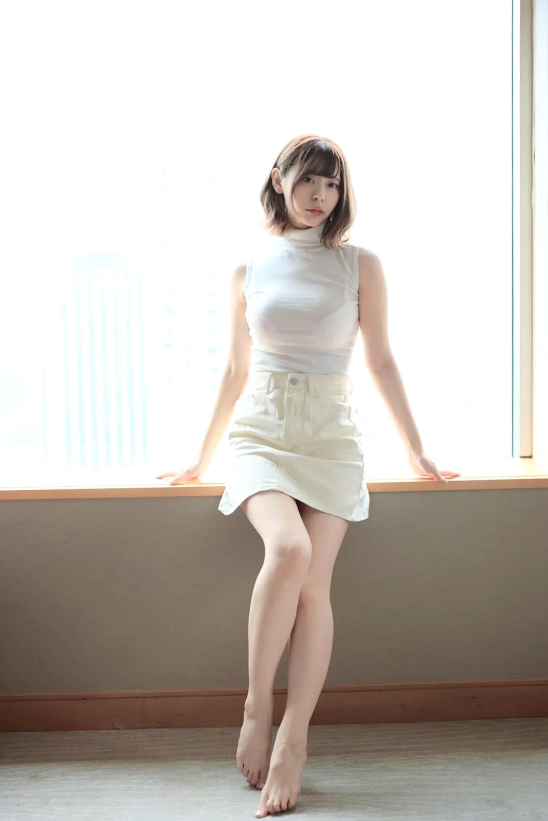 小日向結衣 - holiday 浴室泳装与卧室性感内衣私房写真
