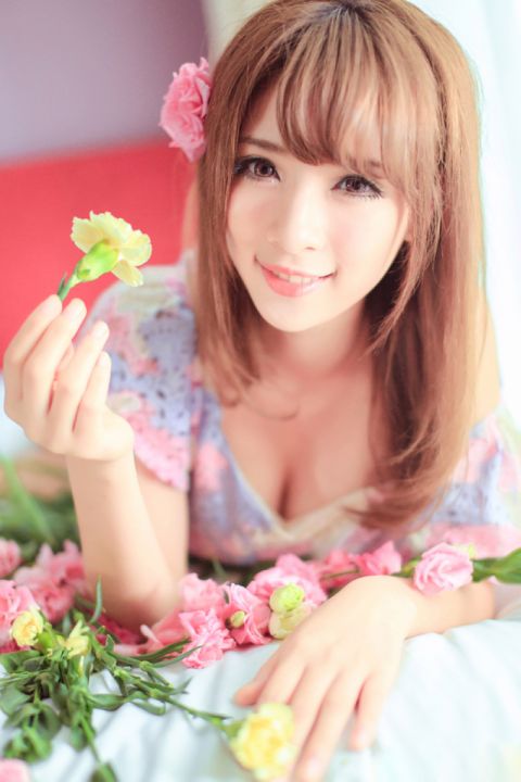 张蕴仪-青春少女泳装里的妖娆