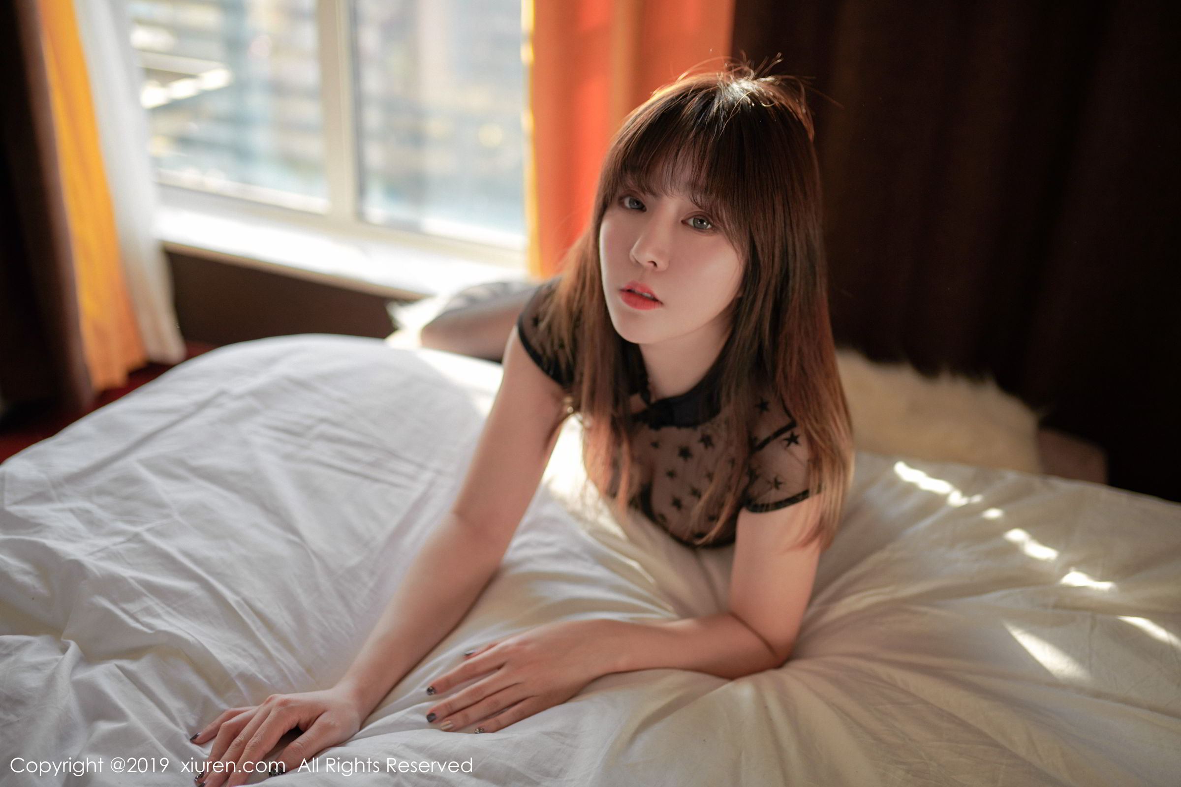 性感女神王雨纯 自然光线黑白诱惑