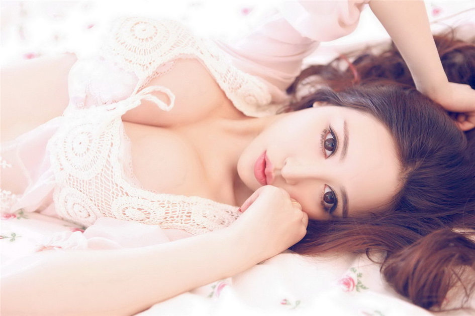 黛欣霓 性感美女火辣身材劲爆写真图