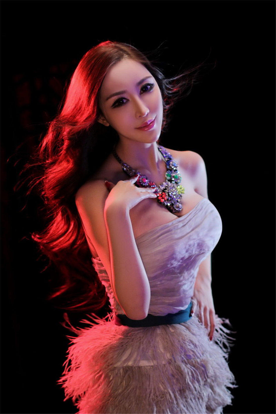 黛欣霓 性感美女火辣身材劲爆写真图