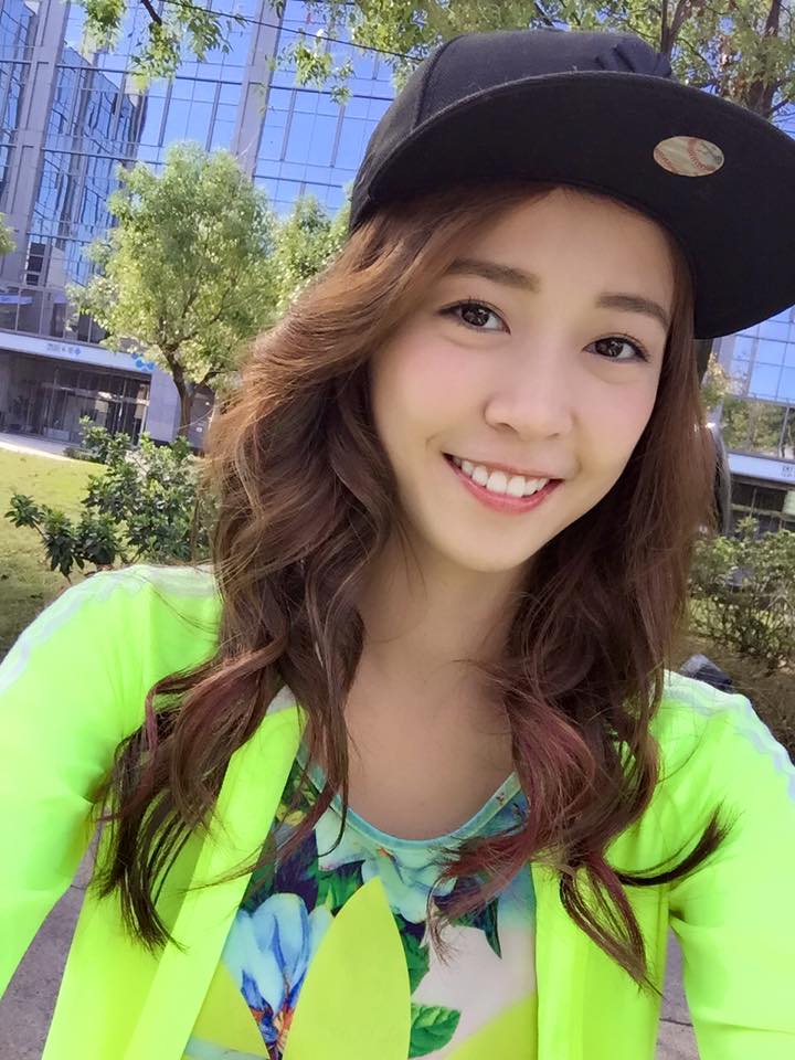 廖若妤(廖小若)- 马甲线美少女私房照