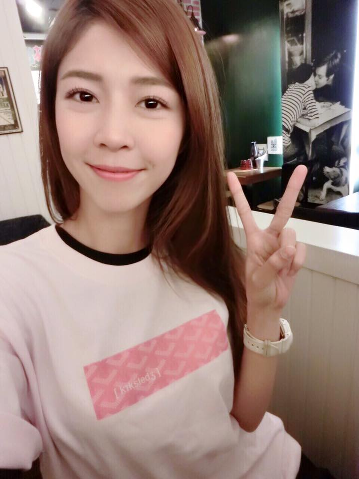 廖若妤(廖小若)- 马甲线美少女私房照
