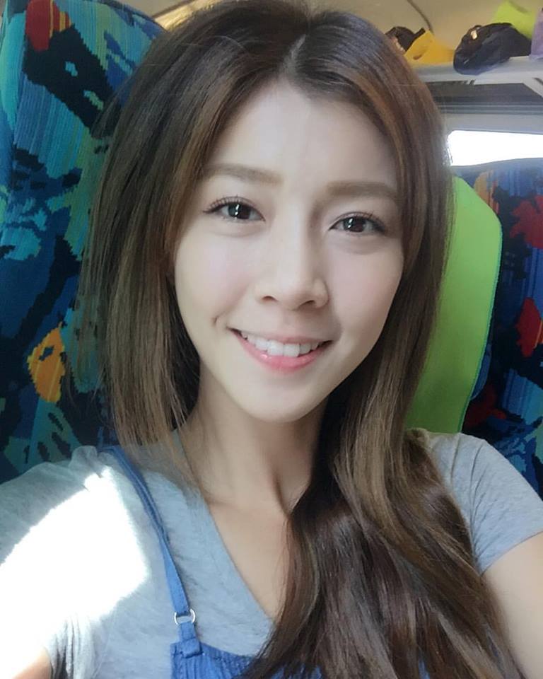 廖若妤(廖小若)- 马甲线美少女私房照