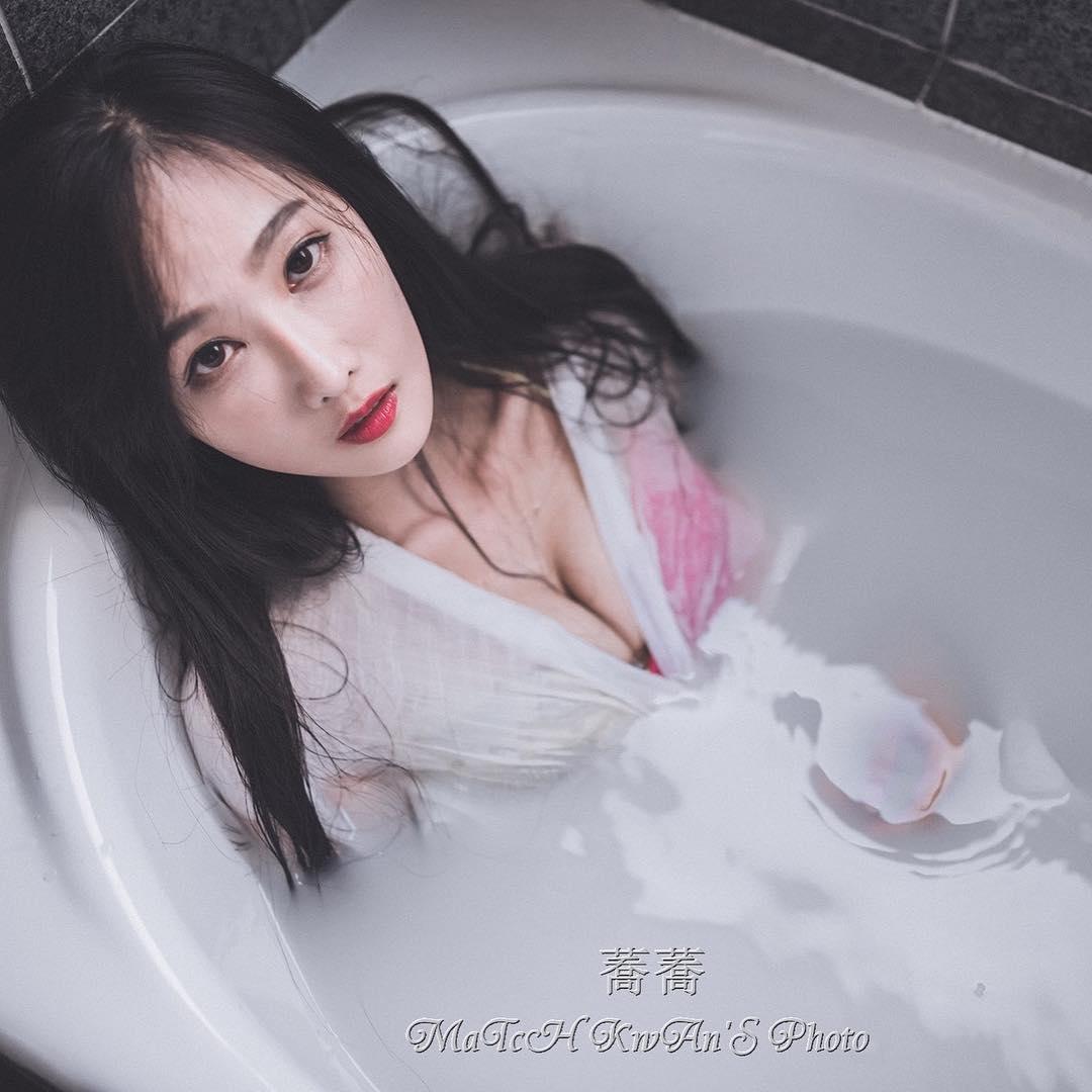 徐君荞- 21吋的小蛮腰