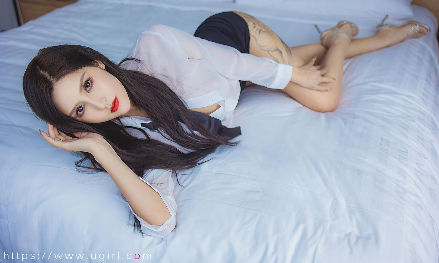 娜依灵儿制服密钥 我的秘密只让你知道