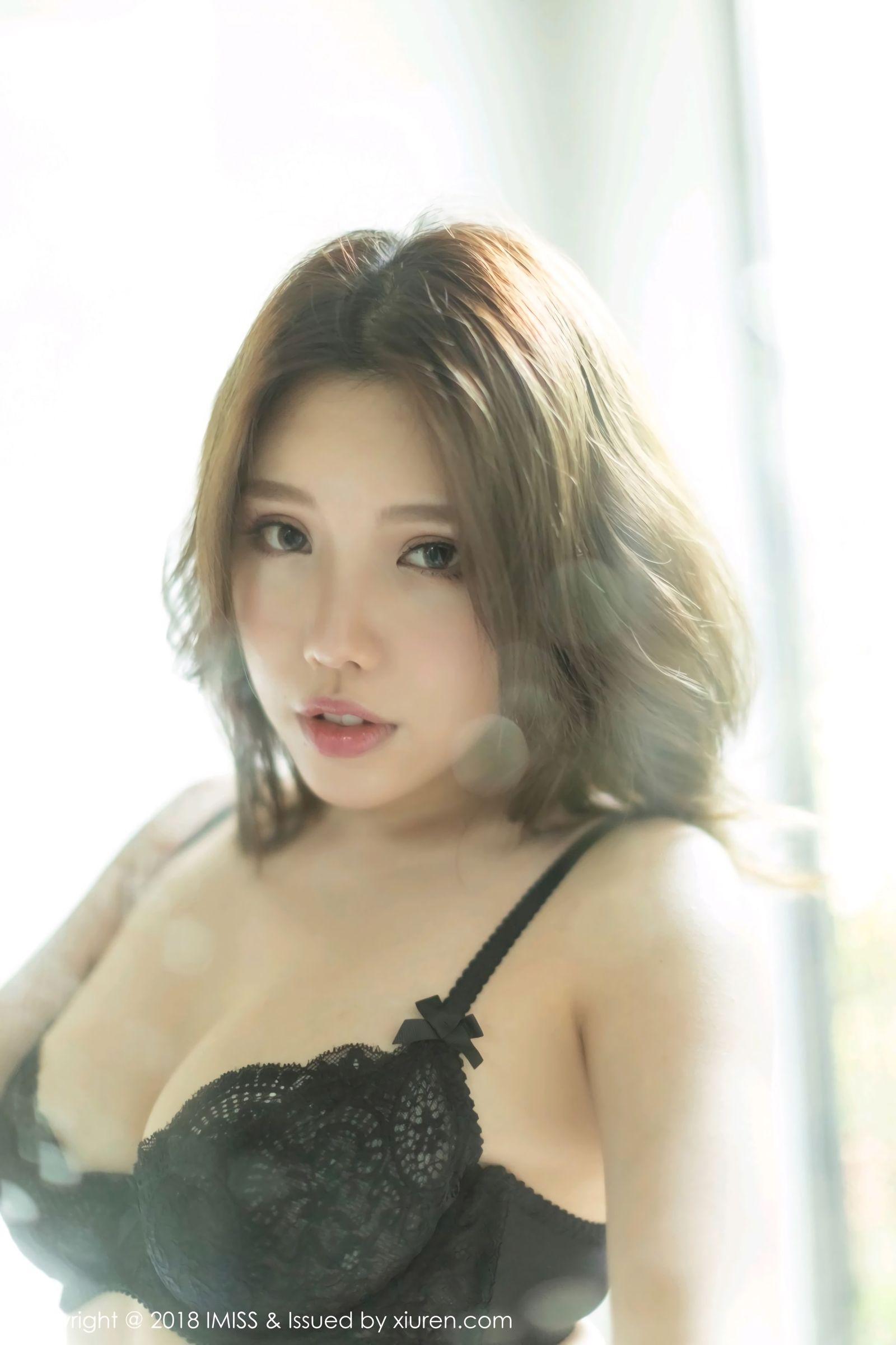 性感女神黄楽然 魔鬼身材黑丝美腿