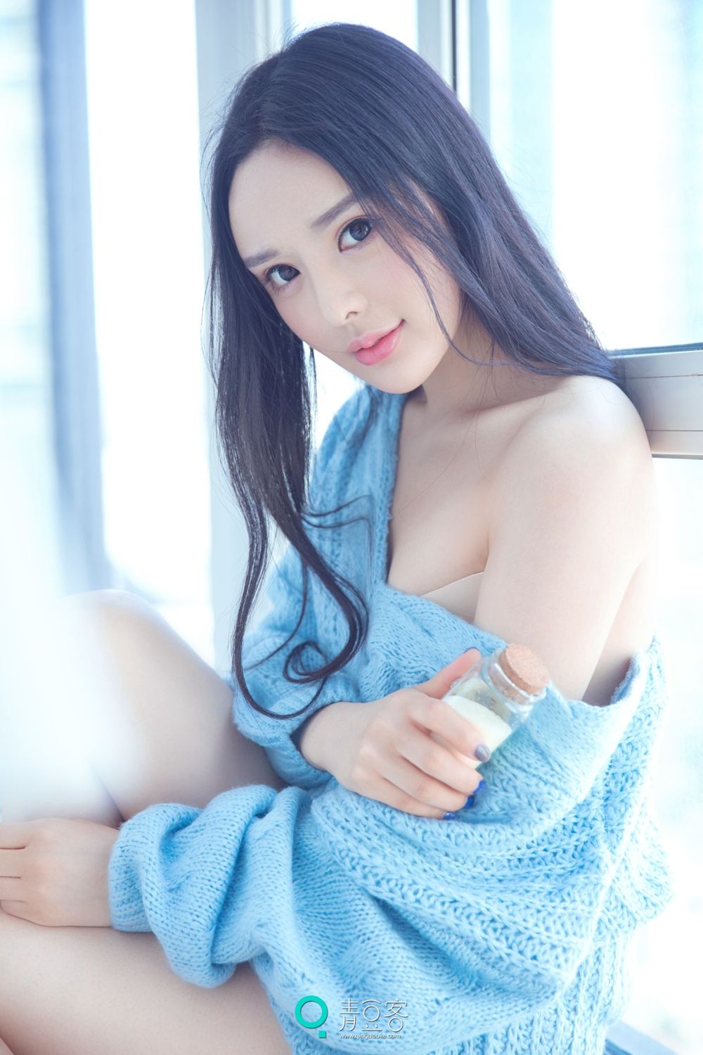 双马尾少女苏迪 尽展清纯魅力