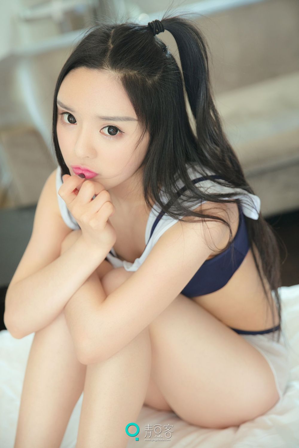 双马尾少女苏迪 尽展清纯魅力