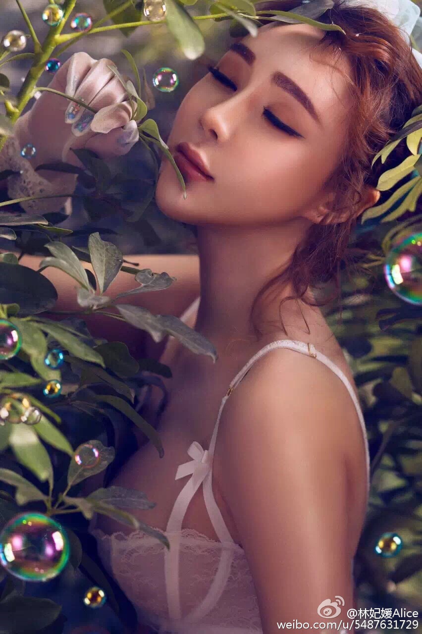 林妃媛 性感尤物女王大人