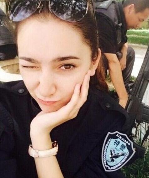 迪丽热巴·牙合甫-特警私房照诱惑写真图