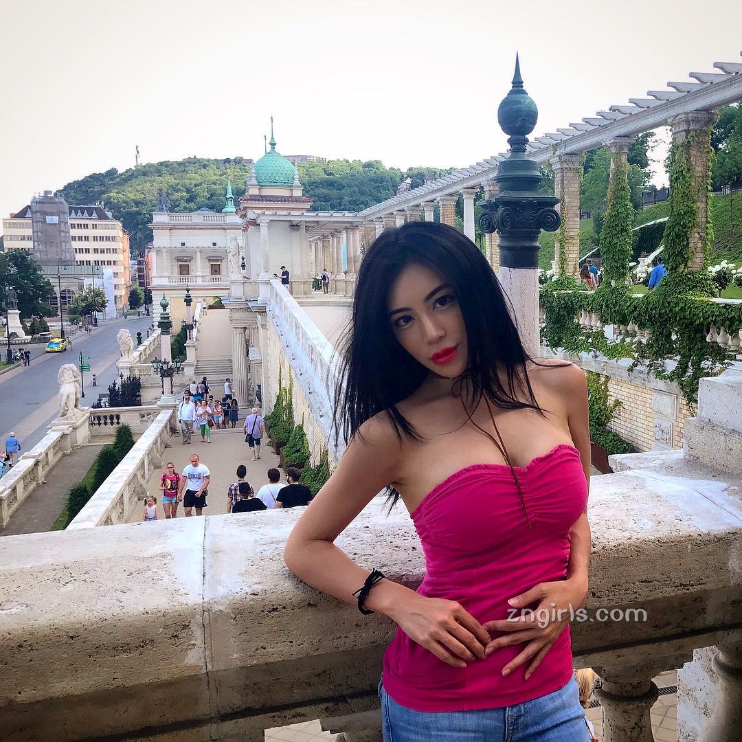 伦多华裔小姐柳曦颖 学霸姐姐大方秀美照