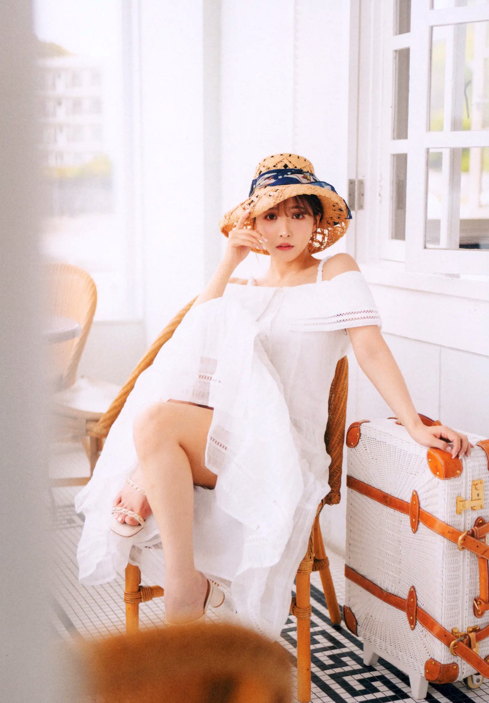三上悠亚《Miss》写真集:日系清纯时尚美妆与惬意生活随拍