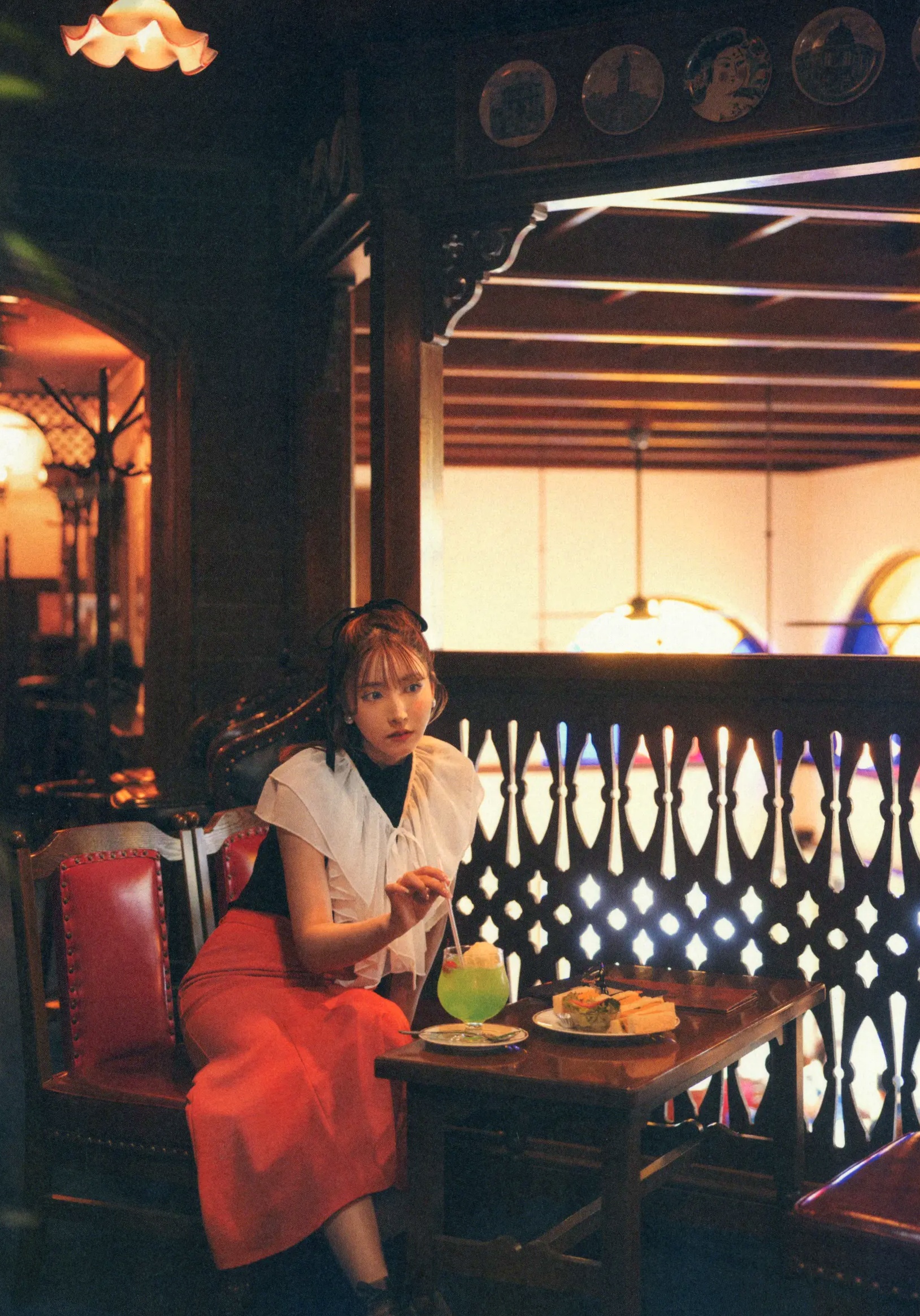 三上悠亚《Miss》写真集:日系清纯时尚美妆与惬意生活随拍