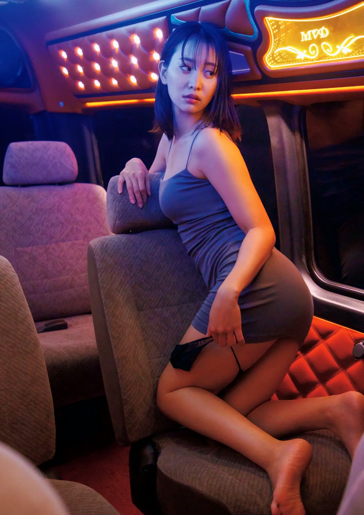 永尾まりや《Capricious》性感内衣与清新户外写真集