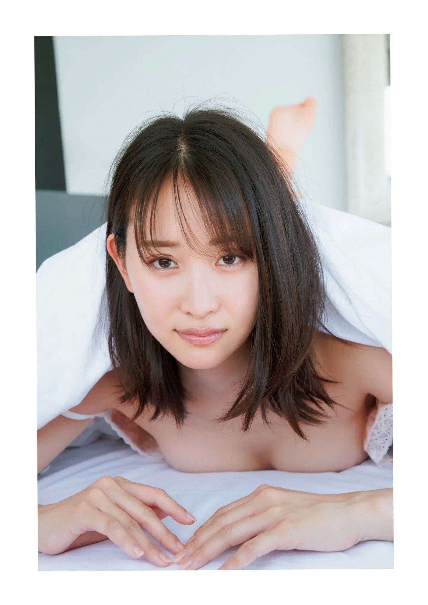 永尾まりや《Capricious》性感内衣与清新户外写真集