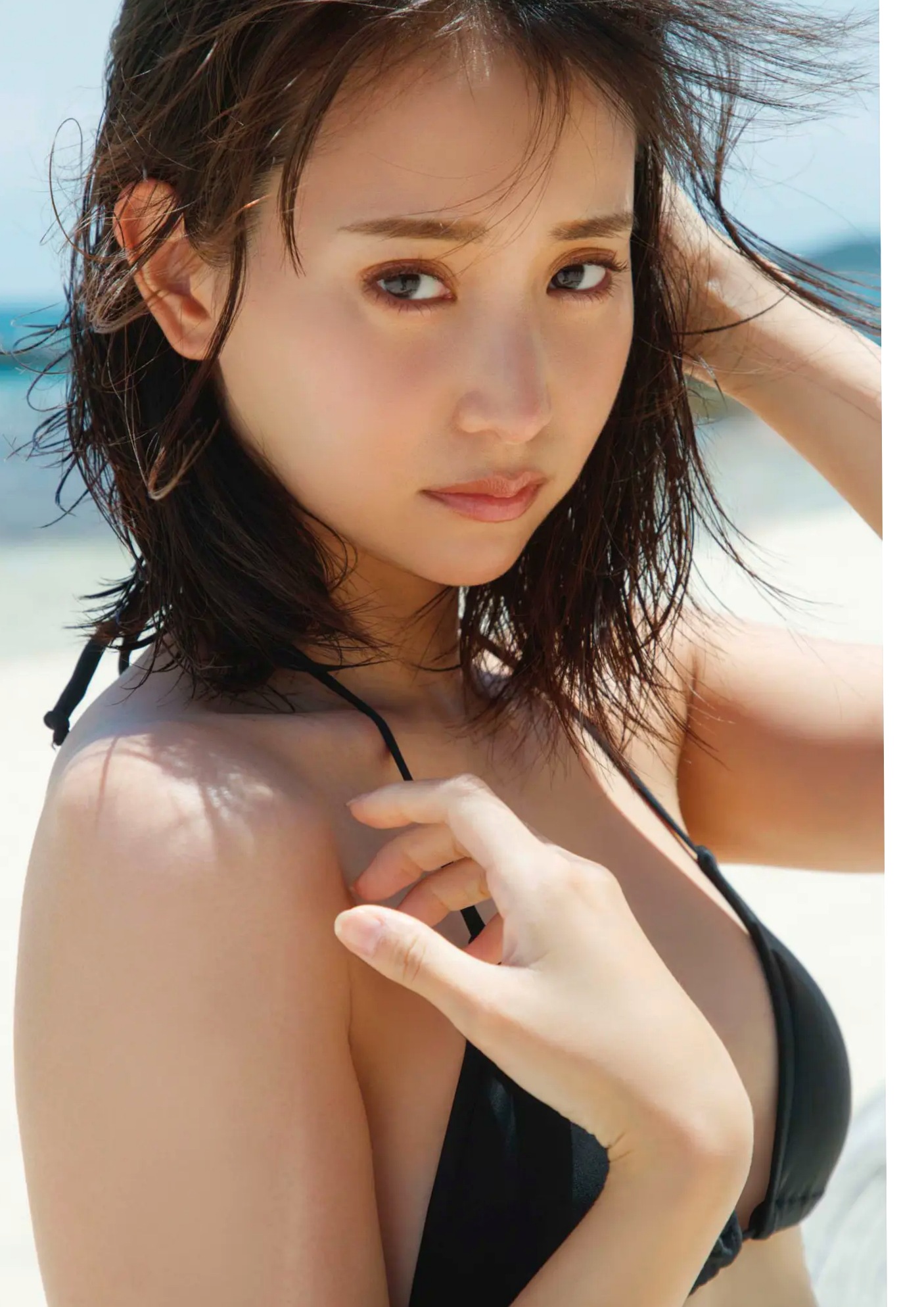 永尾まりや《Capricious》性感内衣与清新户外写真集