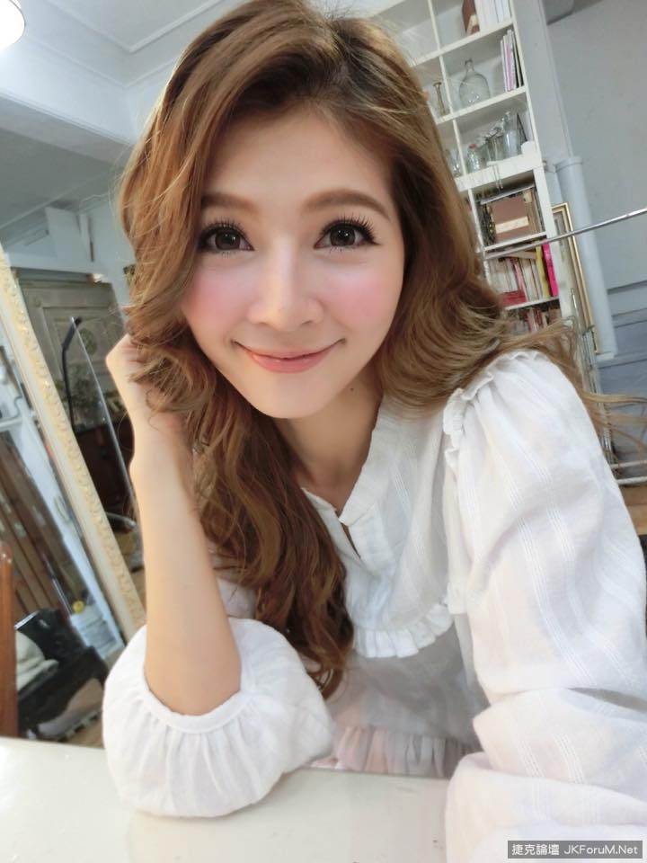 婷婷Usagi(蔡婷婷) 海量私拍闺房美照爆出