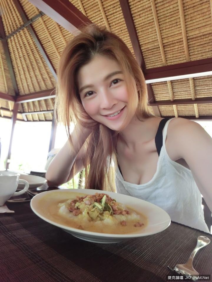 婷婷Usagi(蔡婷婷) 海量私拍闺房美照爆出