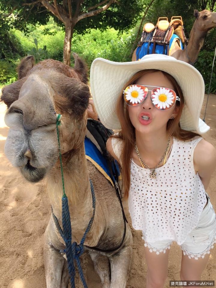 婷婷Usagi(蔡婷婷) 海量私拍闺房美照爆出