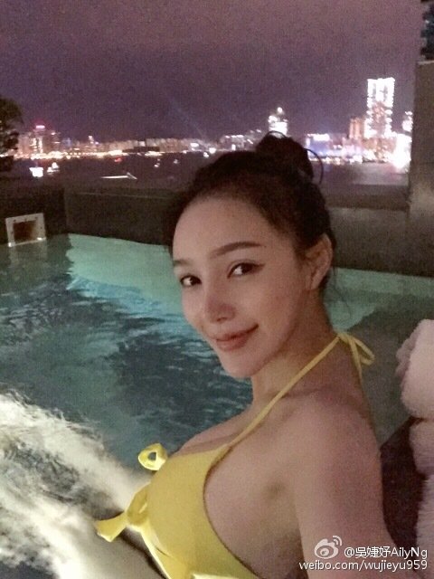 吴婕妤AilyNg 纯天然巨咪微博私房照诱惑写真图
