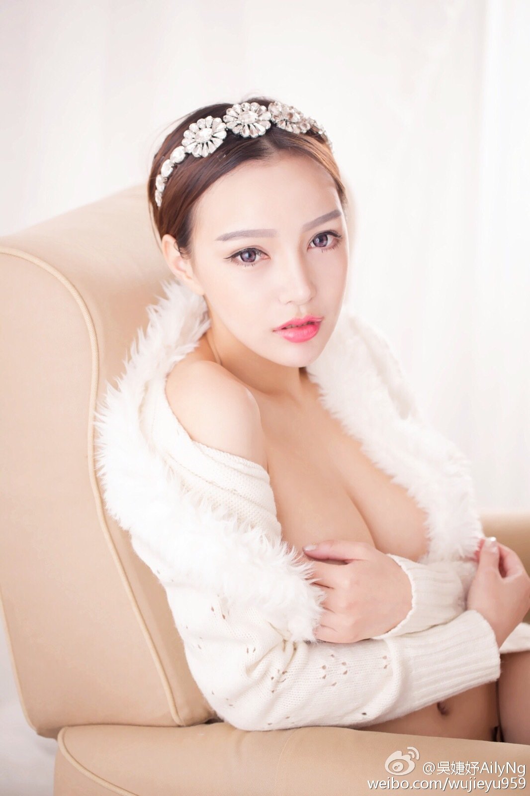 吴婕妤AilyNg S型身材魅惑写真图