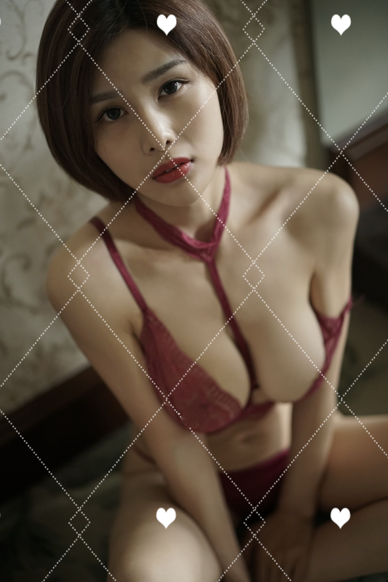 闫盼盼私房系列16– 玫瑰色内衣