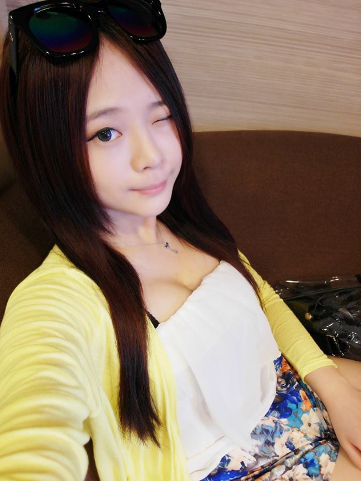 谢仁馨 童颜巨乳小护士