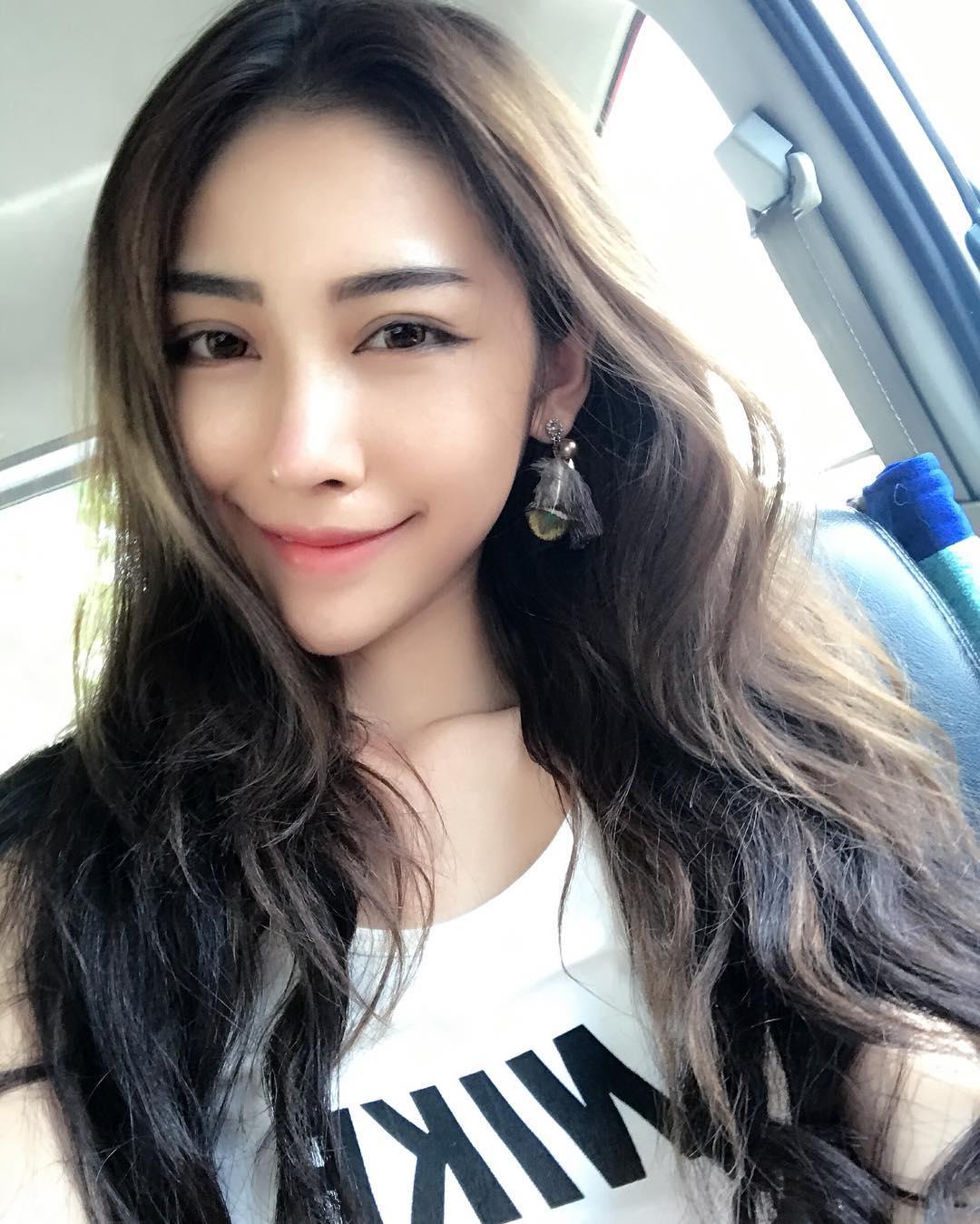 龚映璇- 台湾最年轻的女主播私房照