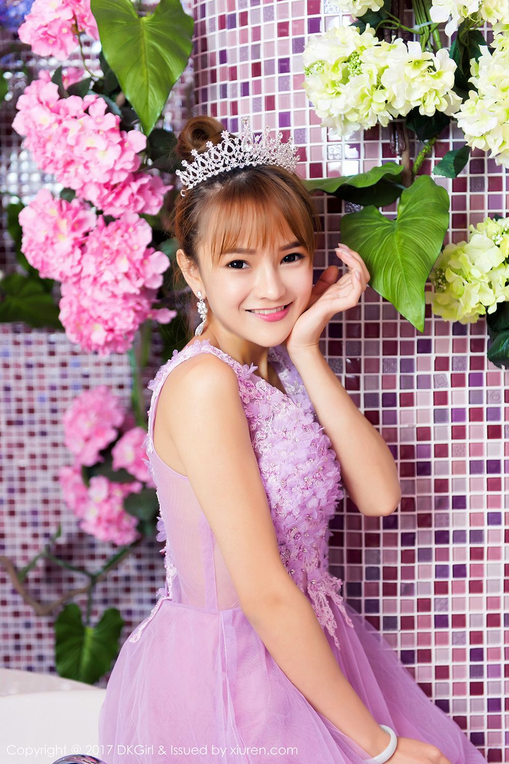 混血美人岑雨桥 时尚兼顾性感