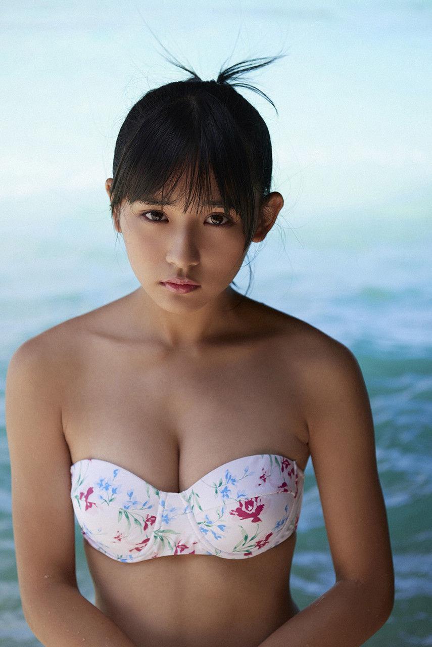 千年一遇浅川梨奈 席卷写真界的超新星