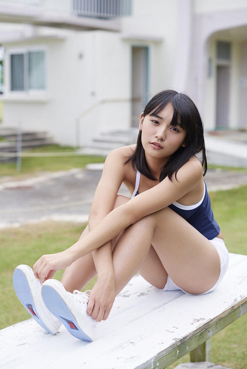 千年一遇浅川梨奈 席卷写真界的超新星