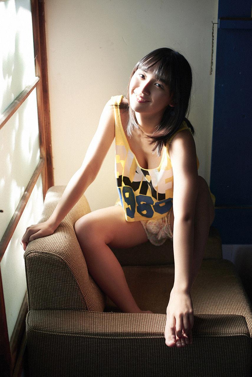 千年一遇浅川梨奈 席卷写真界的超新星