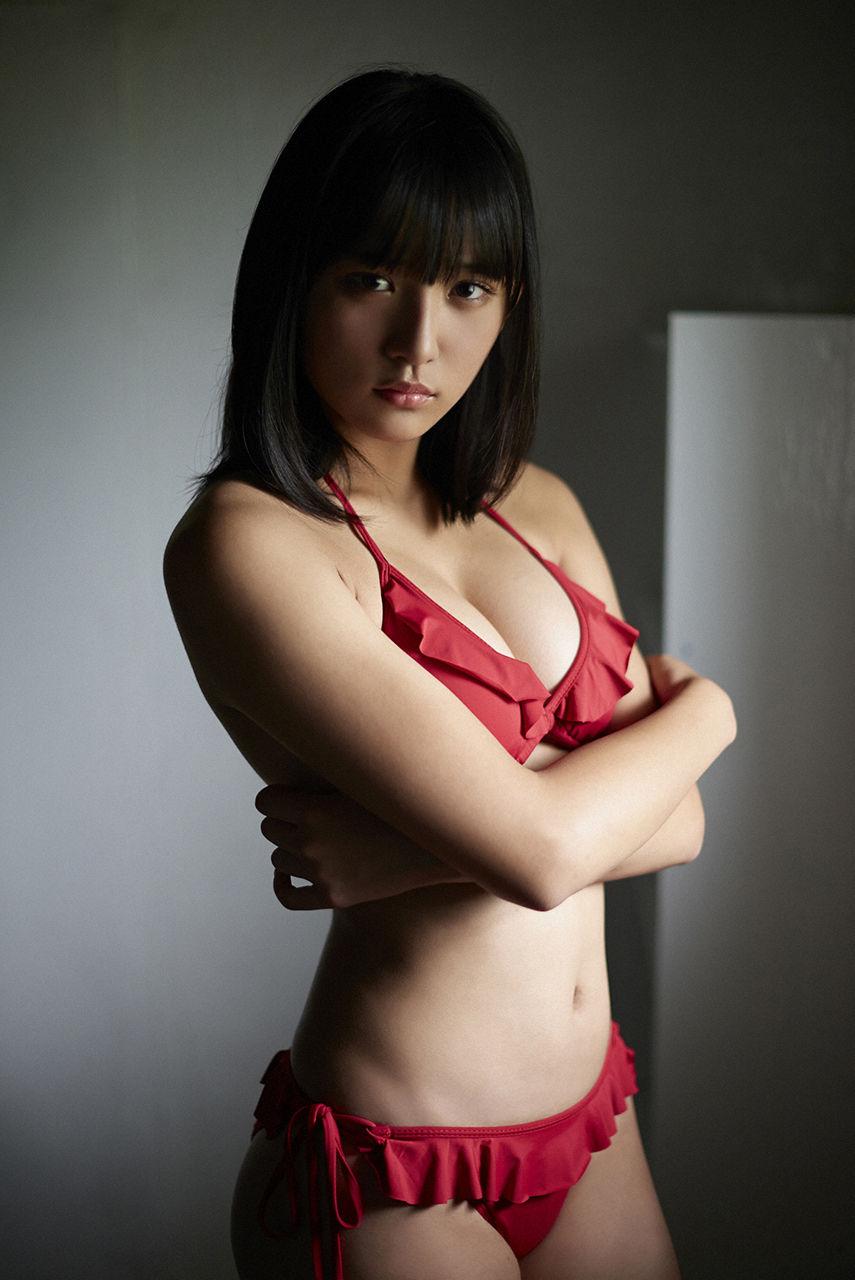 千年一遇浅川梨奈 席卷写真界的超新星