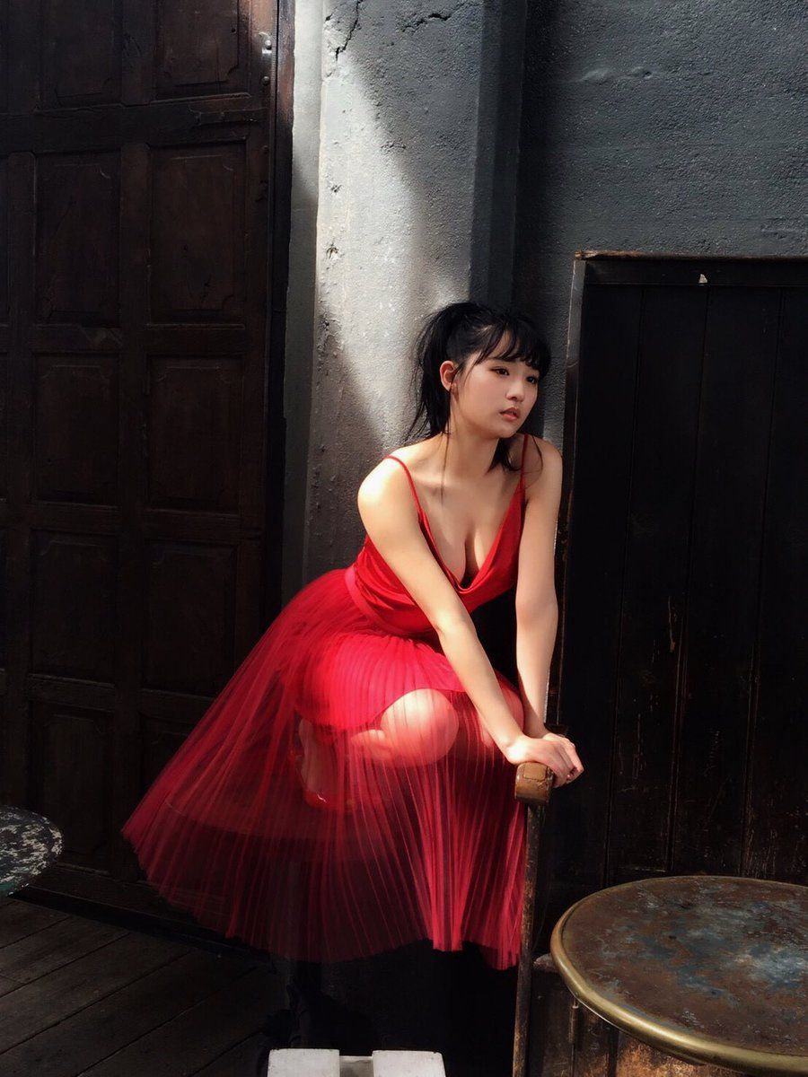 千年一遇浅川梨奈 美少女登顶王者荣耀