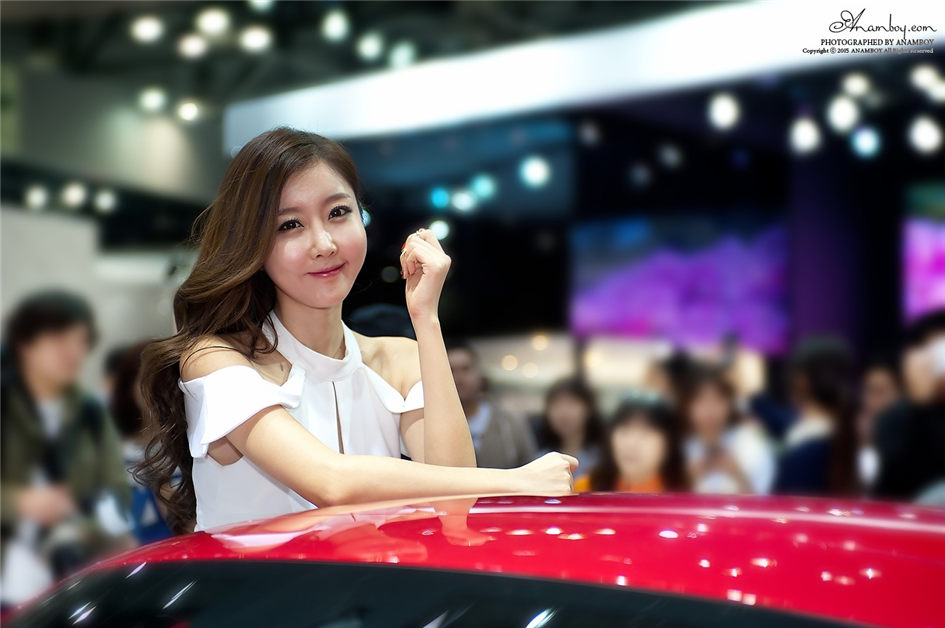 性感美女崔星雅2015韩国国际车展图片