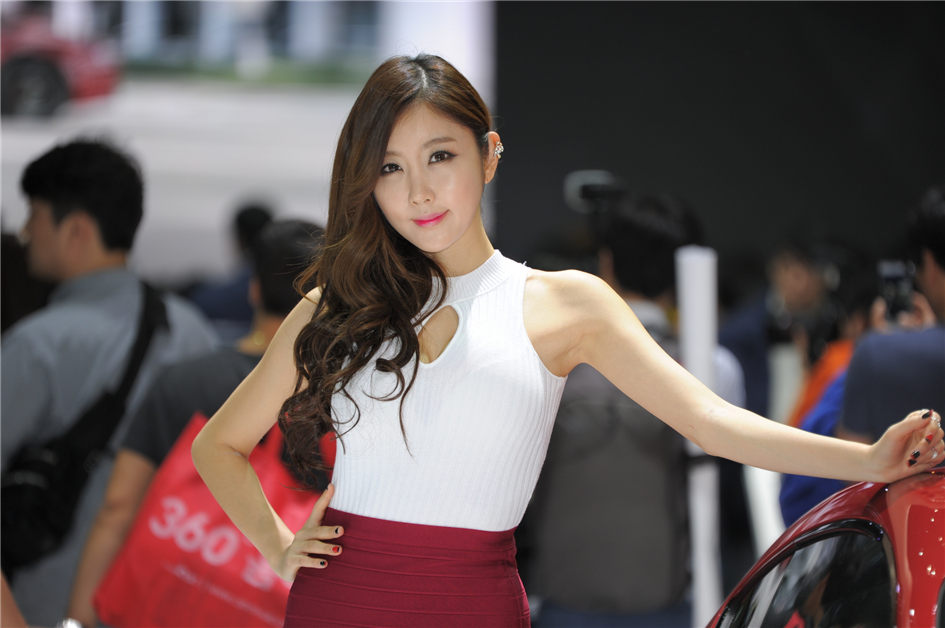 性感美女崔星雅2015韩国国际车展图片