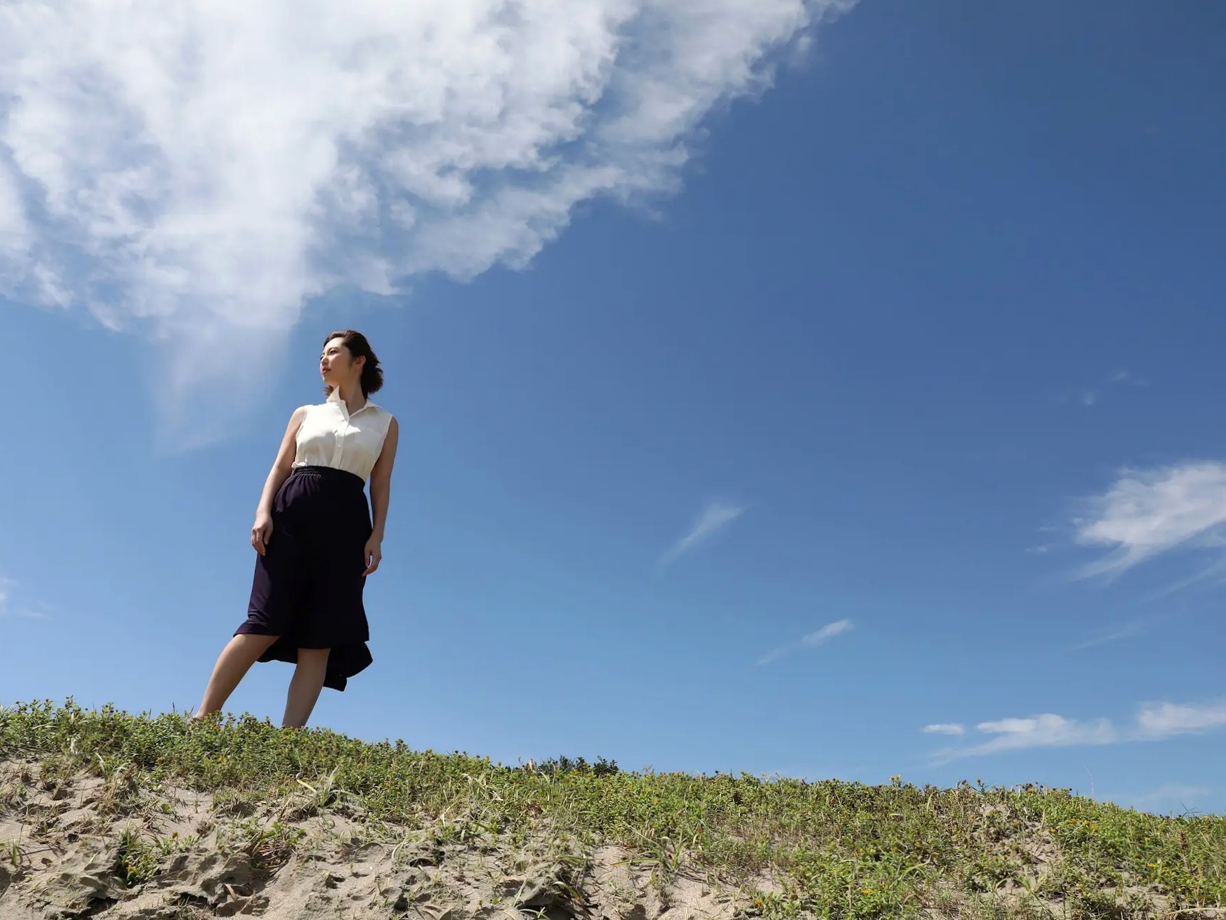塩地美澄 - 日本一のフェロモン美女アナ与官能之旅:性感内衣与浴室湿身私房写真