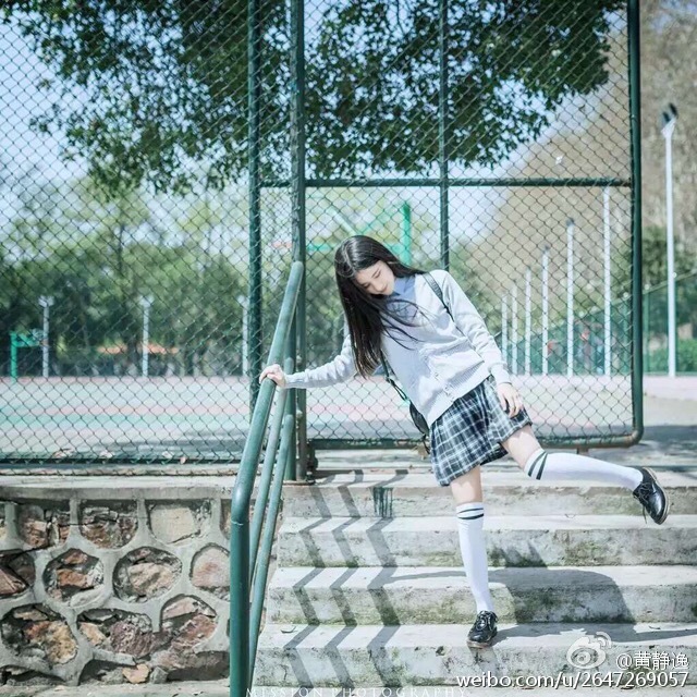 黄静逸 华中科大女神校花私房照诱惑写真图~
