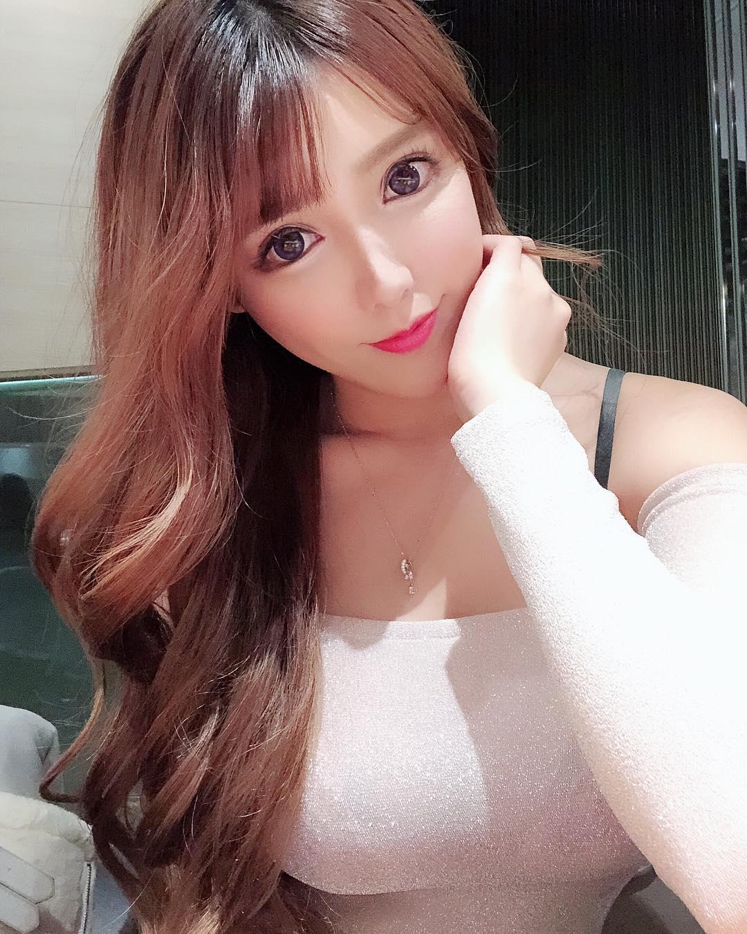 激似人气女优三上悠亚!「白皙甜心」谭咏曦胸器太过惊人