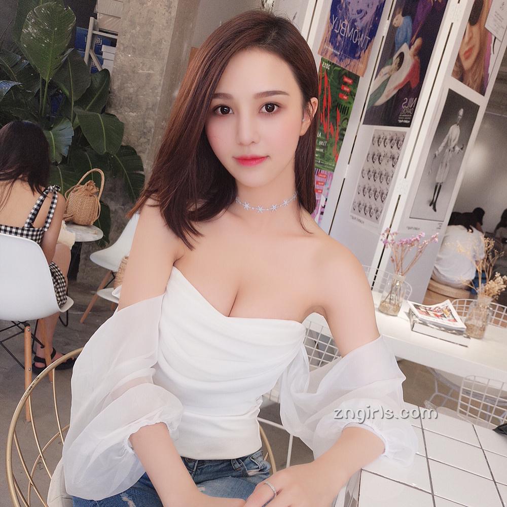 女神Sinsin lee私房照再放送