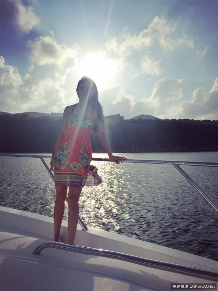 Celine Chung 35E的谷胸「武则天」